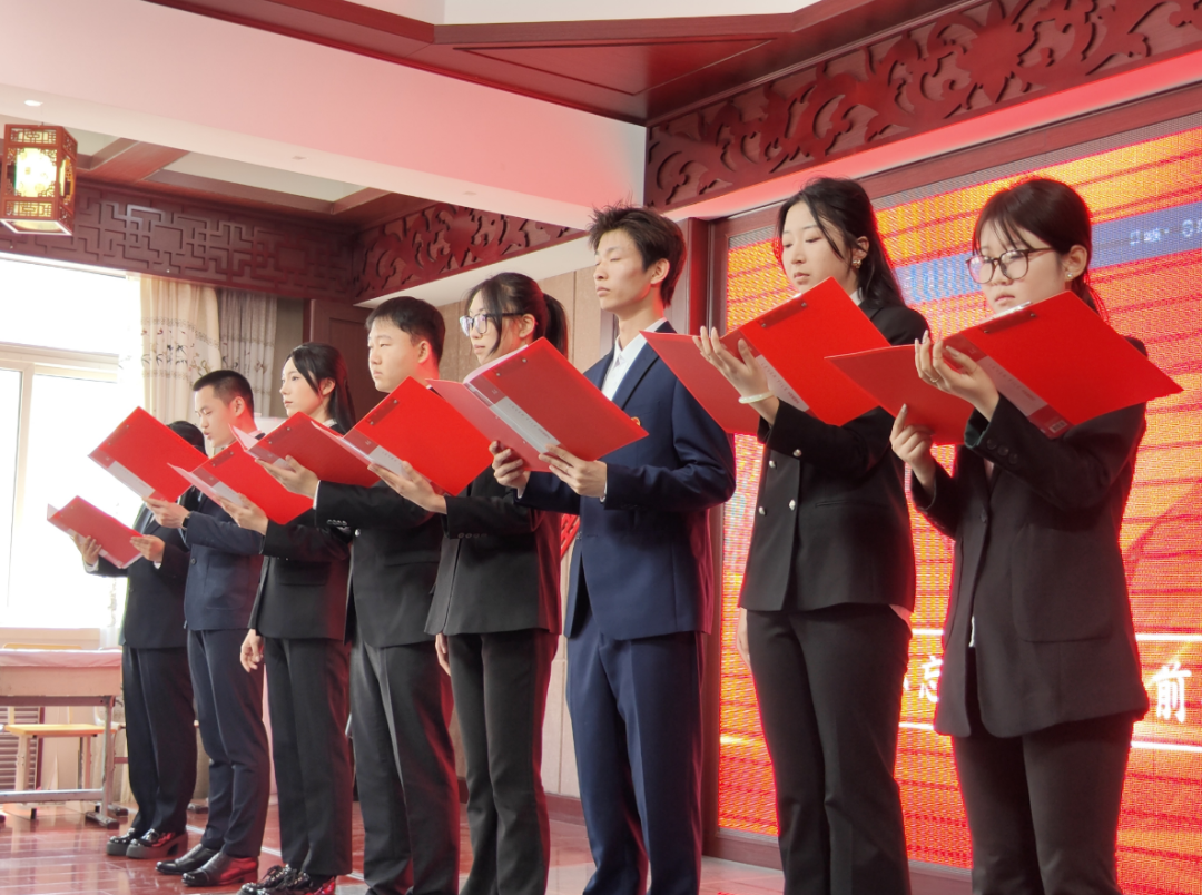 党务工作｜“寻红色足迹·筑思想根基”国际艺术学院光典党支部赴旅顺口区迎春小学开展三巡三进系列活动